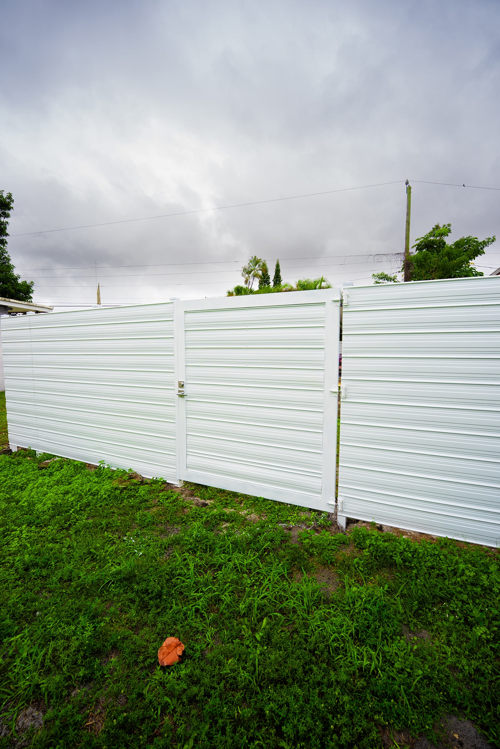 Canet Group vinyl / pvc fencing project in South Florida