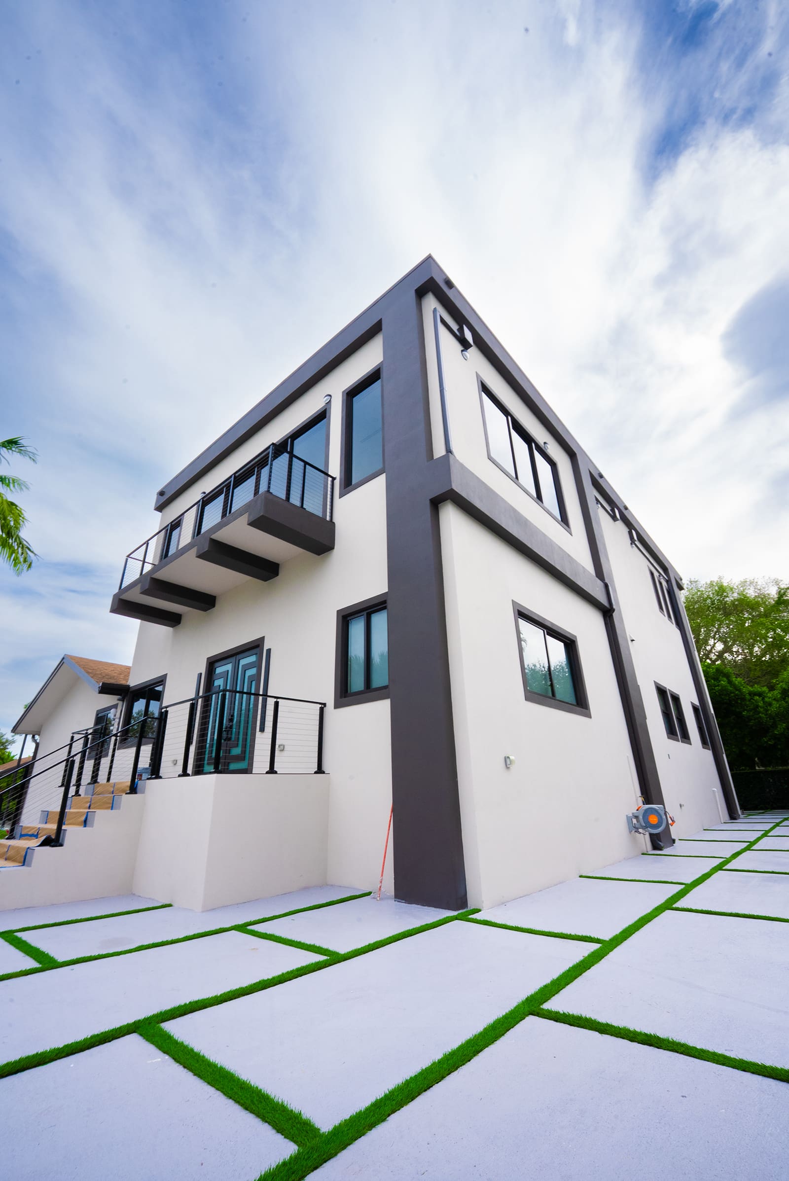 Canet Group exterior decoration project in South Florida